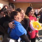 Com isso, o emocionante reencontro aconteceu com a ajuda da organização sem fins lucrativos Hidalgo Sin Fronteras, que trabalha para reunir famílias separadas. (Foto: Reprodução)