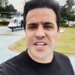 Em um vídeo publicado em suas redes sociais, Marçal afirmou que estava começando seu “primeiro dia de trabalho” na emissora, chegando de helicóptero à sede do SBT em Osasco, e cumprimentando os funcionários. (Foto: Reprodução)