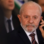 O presidente Luiz Inácio Lula da Silva passou na manhã desta quinta-feira (12) por um procedimento médico para evitar um novo sangramento na cabeça. (Foto: Agência Brasil)