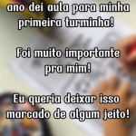 Assim, em entrevista à CRESCER, ela contou que dar aula pela primeira vez foi um desafio. "É um misto de sentimentos — medo de não conseguir, alegria de atingir cada objetivo e também frustração quando um aluninho não atinge o esperado e a sempre se culpa. (Foto: Reprodução)