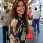 A médica alagoana Carolina Canales, de 24 anos, que morreu neste domingo (29) durante um incêndio no hotel The Ember, em Bangkok, capital da Tailândia. (Foto: Instagram)