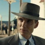 O ator Cillian Murphy revelou que “ainda não acredita” que ganhou um Oscar por sua atuação em “Oppenheimer”. (Foto: Universal)