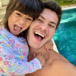 Durante uma entrevista ao portal Leo Dias, o ator abriu o jogo e revelou o diagnóstico de sua filha, Sophia, fruto de seu antigo relacionamento com Maíra Cardi (Foto: Instagram)