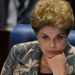 Em 2010, o repórter Éfrem Ribeiro, do jornal piauiense Meio Norte, gerou indignação ao fazer uma indagação de cunho íntimo a Dilma Rousseff: A senhora é homosse*ual, como andaram espalhando na internet?, questionou. (Foto: Divulgação/Agência Brasil/Fabio Rodrigues Pozzebom)