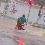 Assim, a situação aconteceu na Avenida José Joaquim de Resende, em Mineiros, no Sudoeste de Goiás. (Foto: Reprodução)