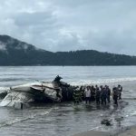 De acordo com a Prefeitura de Ubatuba, o piloto da aeronave morreu, e os feridos estão sendo atendidos. A explosão ocorreu quando o avião, com matrícula PR-GFS, tentou pousar em Ubatuba, vindo do Aeroporto Municipal de Mineiros. (Foto: Instagram)