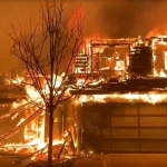 Assim, a polícia emitiu uma ordem de retirada que inclui uma área que fica perto da icônica Calçada da Fama. (Foto: Reprodução)