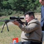 Paralelamente, Kim Jong-un também intensificou sua repressão contra o divórcio, que passou a ser considerado uma prática “antissocialista”. (Foto: Facebook)