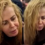 Um vídeo que circula nas redes sociais mostra Joelma visivelmente debilitada, sendo auxiliada por integrantes de sua equipe, o que causou apreensão entre os fãs da cantora. (Foto: X)