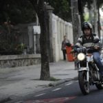 O prefeito informou que medidas judiciais serão tomadas contra a empresa e que haverá fiscalização rigorosa em todas as motocicletas que estiverem prestando o serviço. (Foto: Agência Brasil)