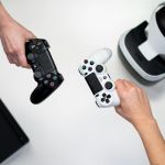 Sony desenvolve tecnologia que permite aos jogadores de PlayStation sentir cheiros de jogos na vida real. (Foto: Divulgação/Pexels)