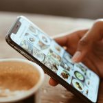 O Instagram vai remover todos os filtros de realidade aumentada criados pelos usuários a partir do dia 14 de janeiro. (Foto: Pexels)