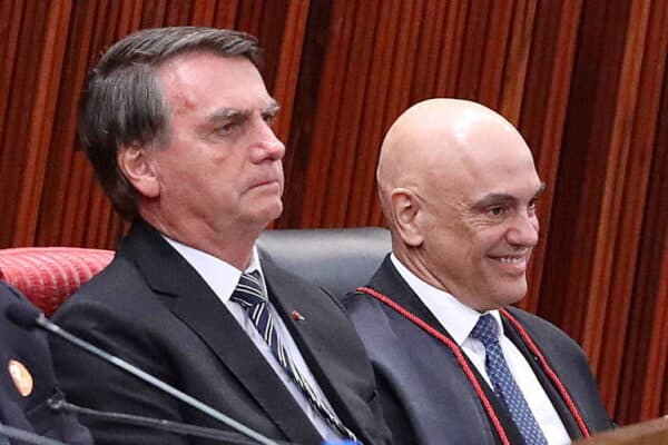 Moraes autoriza Bolsonaro a receber Estímulo Elétrico Craniano