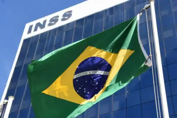 CPMI do INSS recusa relatório que pedia indiciamento de ex-ministros e Lulinha