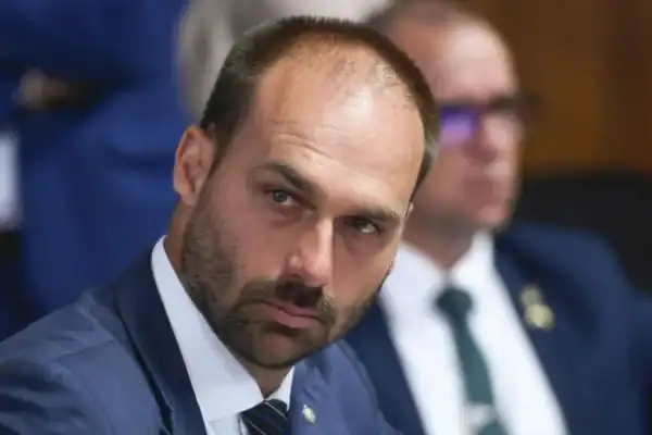 Citação de Eduardo sobre envio de vídeo a Bolsonaro provoca críticas entre aliados