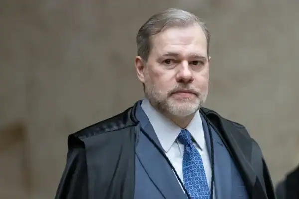 Dias Toffoli recorreu a avião de empresa vinculada a Vorcaro