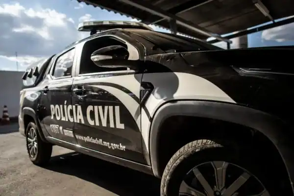 Filho mata suposto assassino da mãe dez anos após o crime