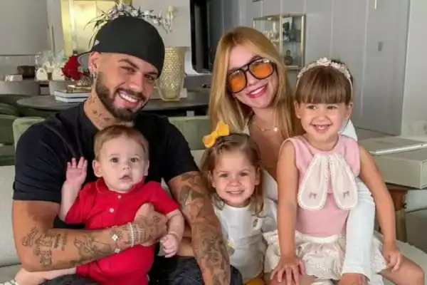 Zé Felipe revela por que apagou rap em homenagem a Virginia