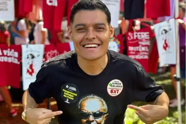 Influenciador petista Henrico Barboza confronta bolsonaristas em ato de 1º de maio