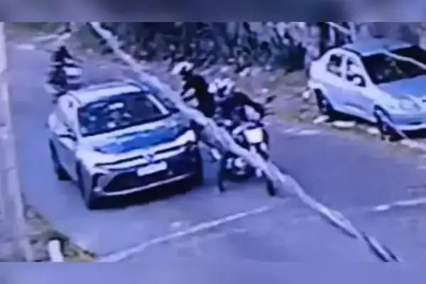 Homem é morto a tiros na frente do filho de 7 anos durante tentativa de assalto