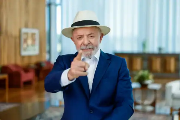 Pesquisa aponta Lula no topo da rejeição entre eleitores brasileiros