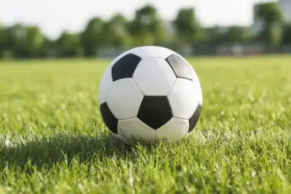Ex-jogador do Criciúma morre aos 45 anos após infarto em escolinha de futebol