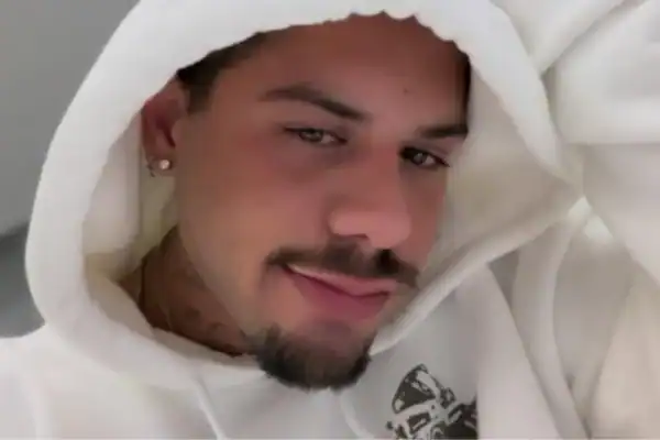 Amigo de Zé Felipe revela suposto affair do cantor; confira quem