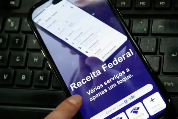 Mais de 1 milhão ainda não enviaram Imposto de Renda; prazo termina nesta sexta (29)