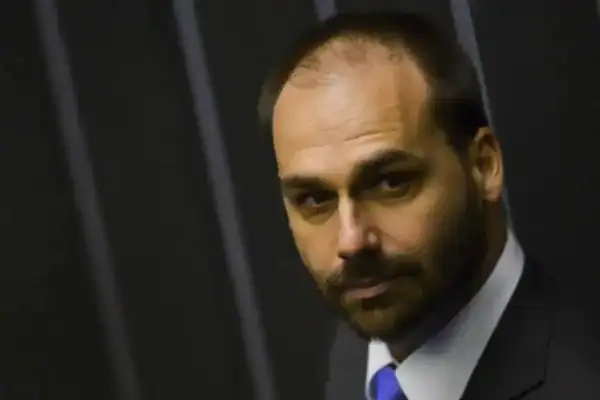 Eduardo Bolsonaro advoga retorno da Lei Magnitsky contra Moraes
