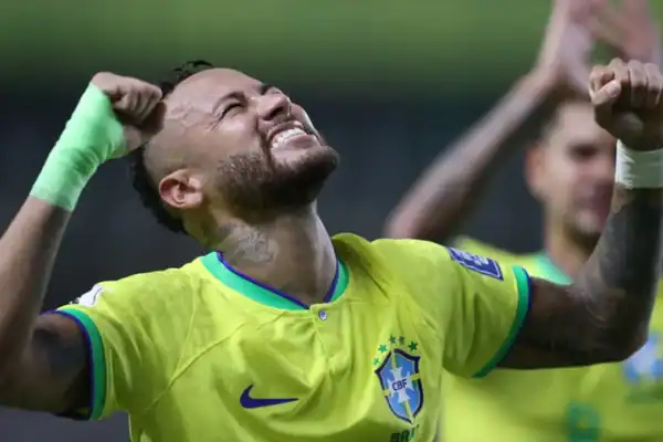 Neymar leva itens ‘essenciais’ à Copa; preço milionário impressiona