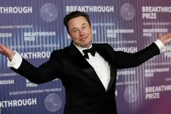 Elon Musk se torna primeiro trilionário da história com 13 dígitos