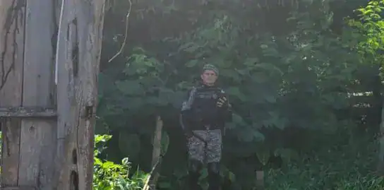 Homem torturado é resgatado pela polícia em palafitas na Orla do Amarelinho; vídeo choca