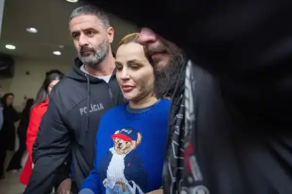 Irmã de Deolane comenta primeiro mês de prisão: ‘Devastador’